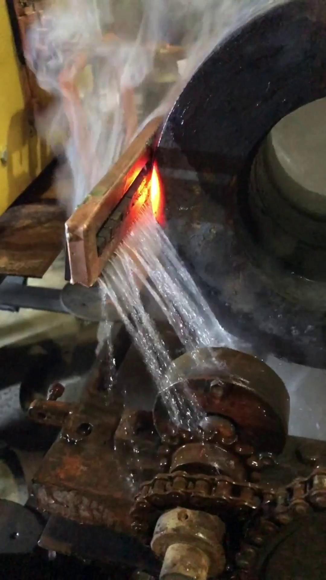 中频绿巨人小黄片 数控淬火机床 大型工件表面淬火热处理