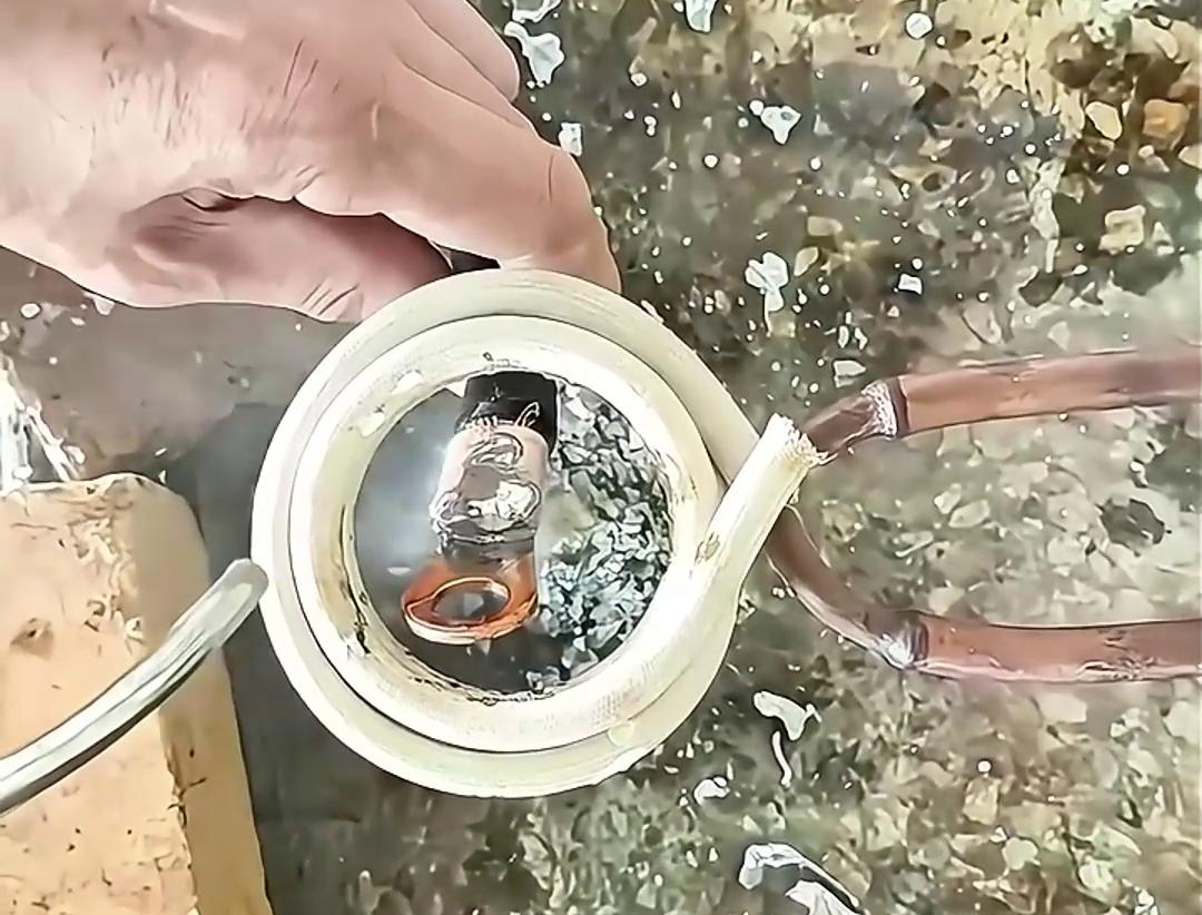 铜线端子高频锡焊：高效、精准的焊接工艺