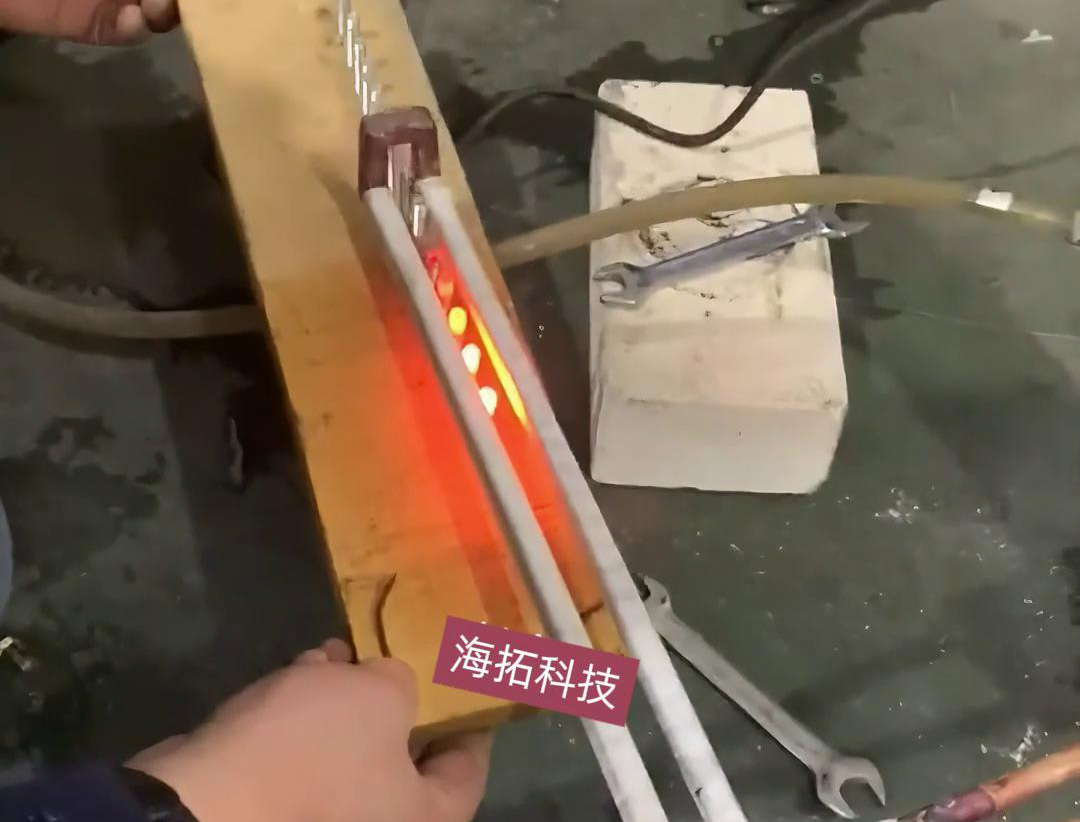 6mm端头在线退火，高频加热机配合自动输送带实现均匀加热退火