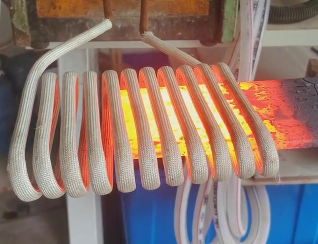 40KW高频绿巨人网站入口加热设备在加热10mm厚钢板方面