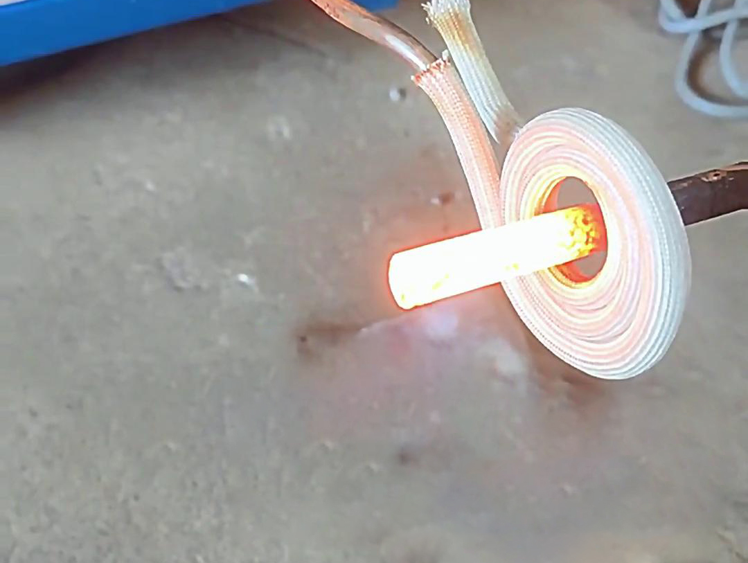 绿巨人黄视频下载 220V 高频加热机，解决金属热加工环节面临诸多困扰